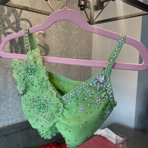 ✨ Beautiful Lime Green Lyric Costume – 2 Piece Set ✨